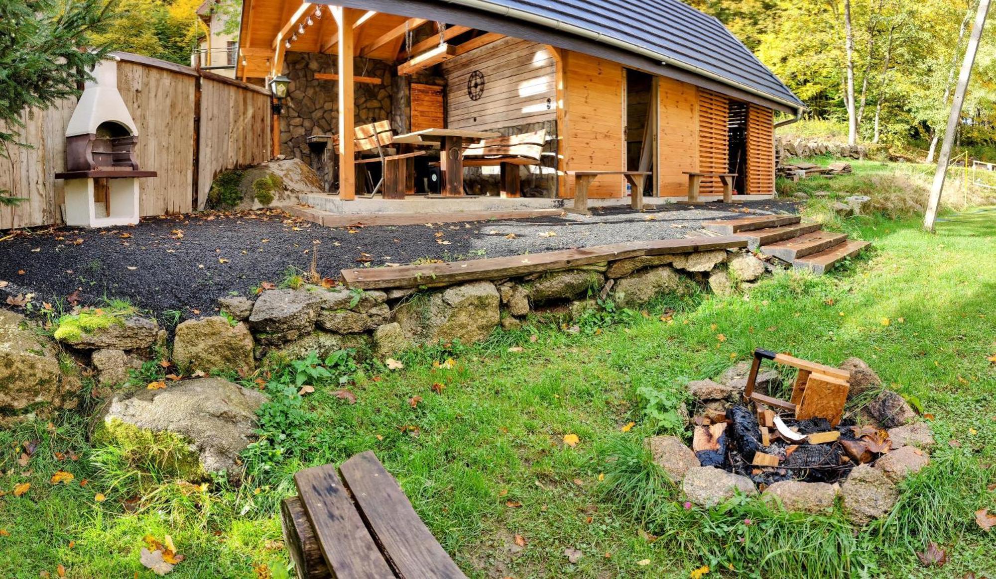 Dom Pod Lesniczowka Villa Zachelmie  Exterior photo